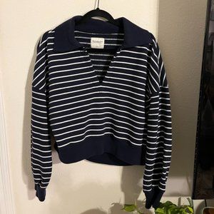 Abercrombie & Fitch Drama Collar V-Neck Sweatshirt